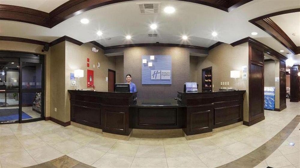 Red Lion Inn & Suites Mineral Wells Buitenkant foto