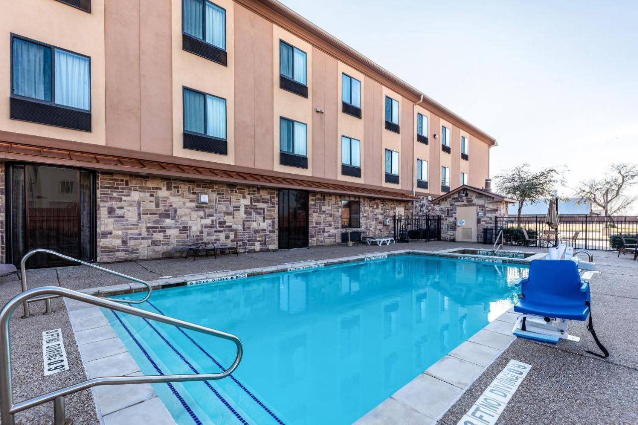Red Lion Inn & Suites Mineral Wells Buitenkant foto