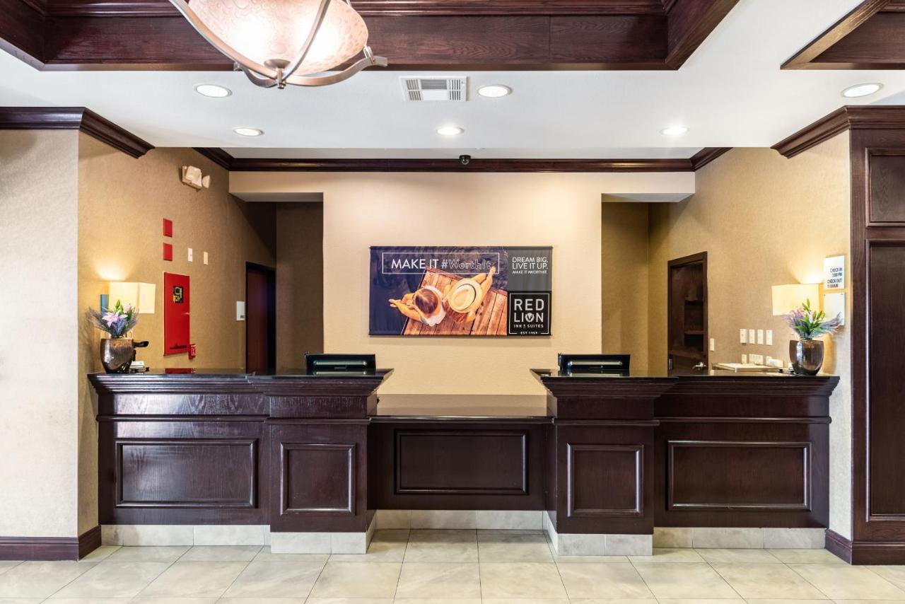 Red Lion Inn & Suites Mineral Wells Buitenkant foto