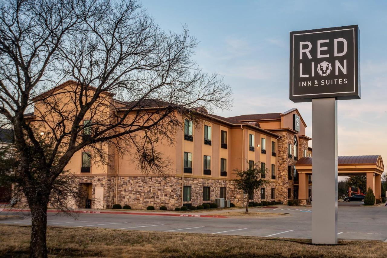Red Lion Inn & Suites Mineral Wells Buitenkant foto